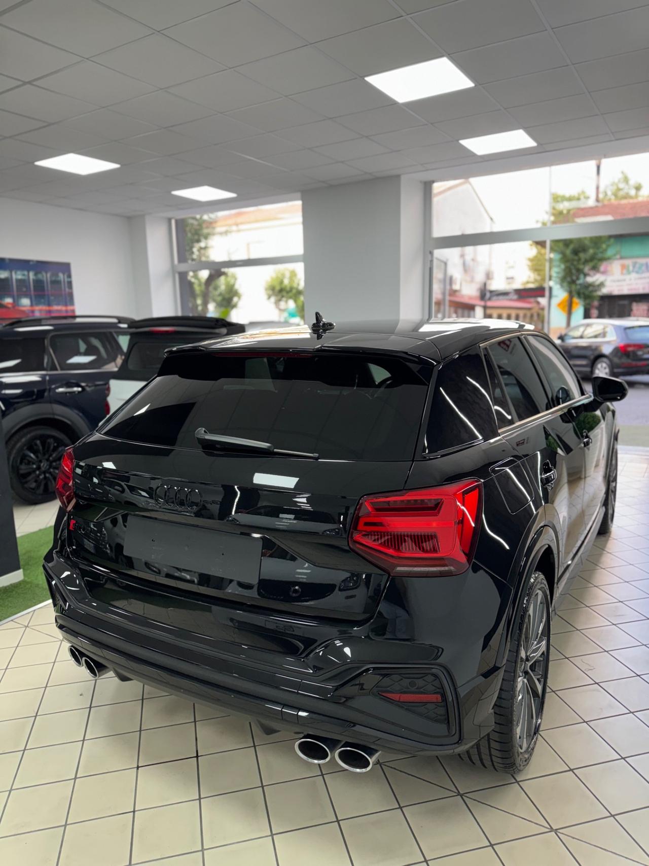 Audi Q2 SQ2 TFSI quattro S tronic sport attitude