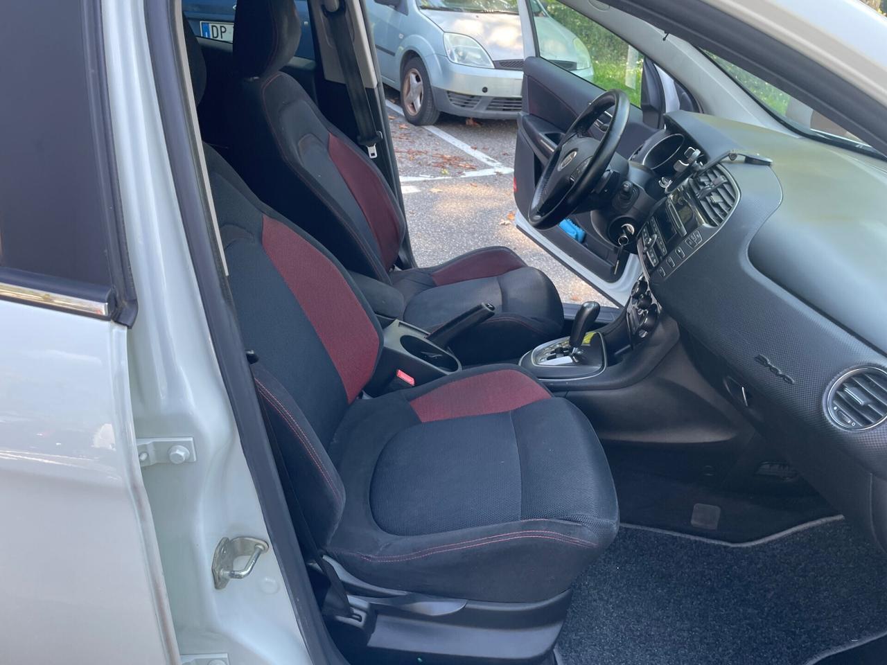 Fiat Bravo 1.6 MJT 120 CV*Automatik*Cerchi*Neopatentati*