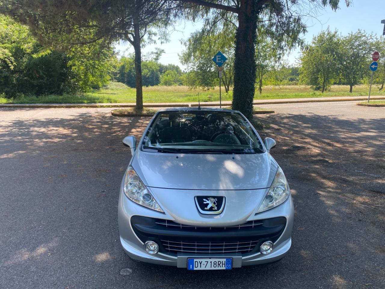 Peugeot 207 1.6 VTi 120CV CC Féline