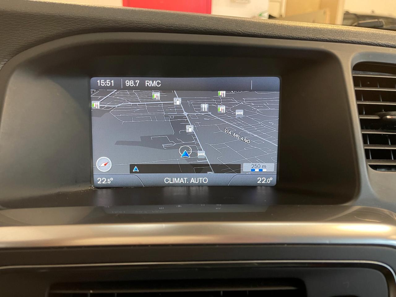 Volvo V60 Momentum 1.6 d2-Ok Neopatentati-LEGGI SOTTO