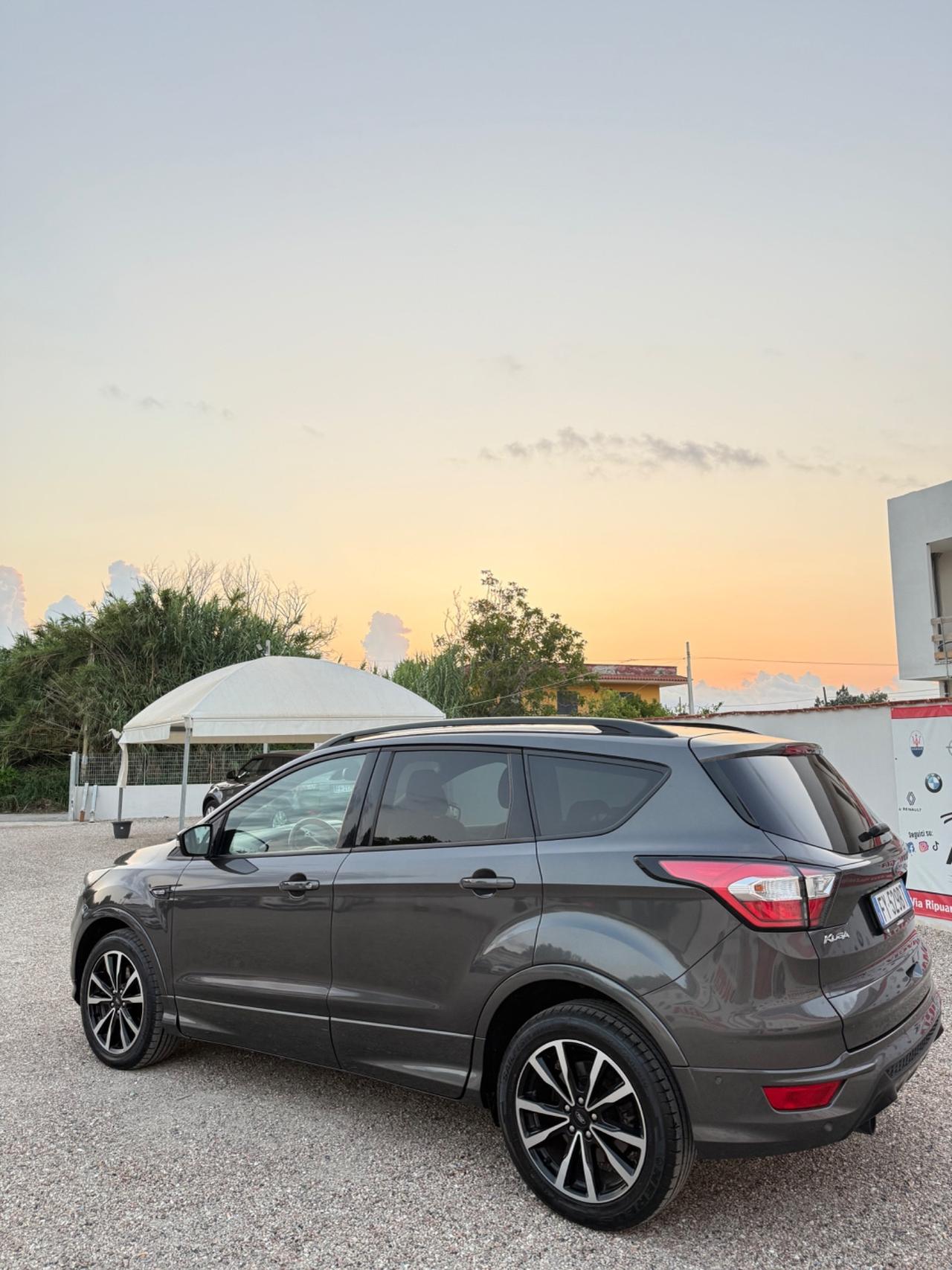 Ford Kuga 2.0 TDCI 150 CV S&S 4WD Powershift ST-Line
