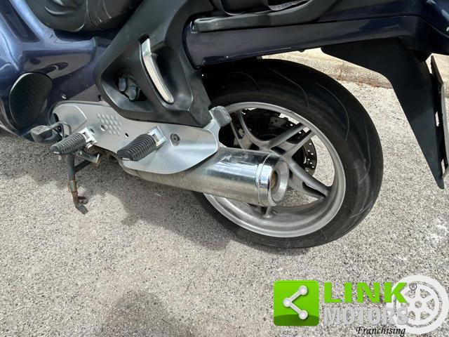 BMW R 850 RT .