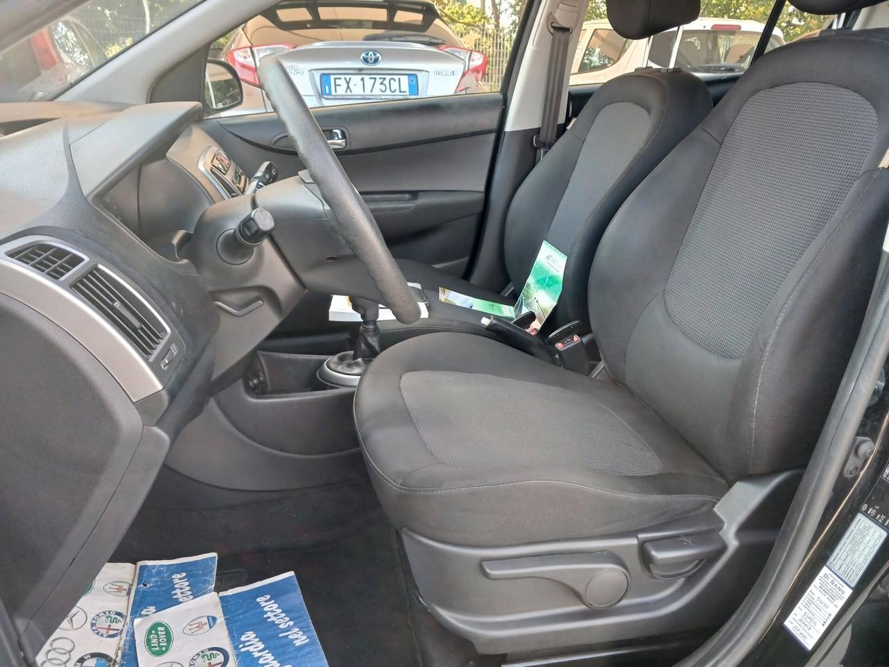 Hyundai i20 1.1 CRDi 5p. Classic KM 128000 consumi bassissimi ottima utilitaria