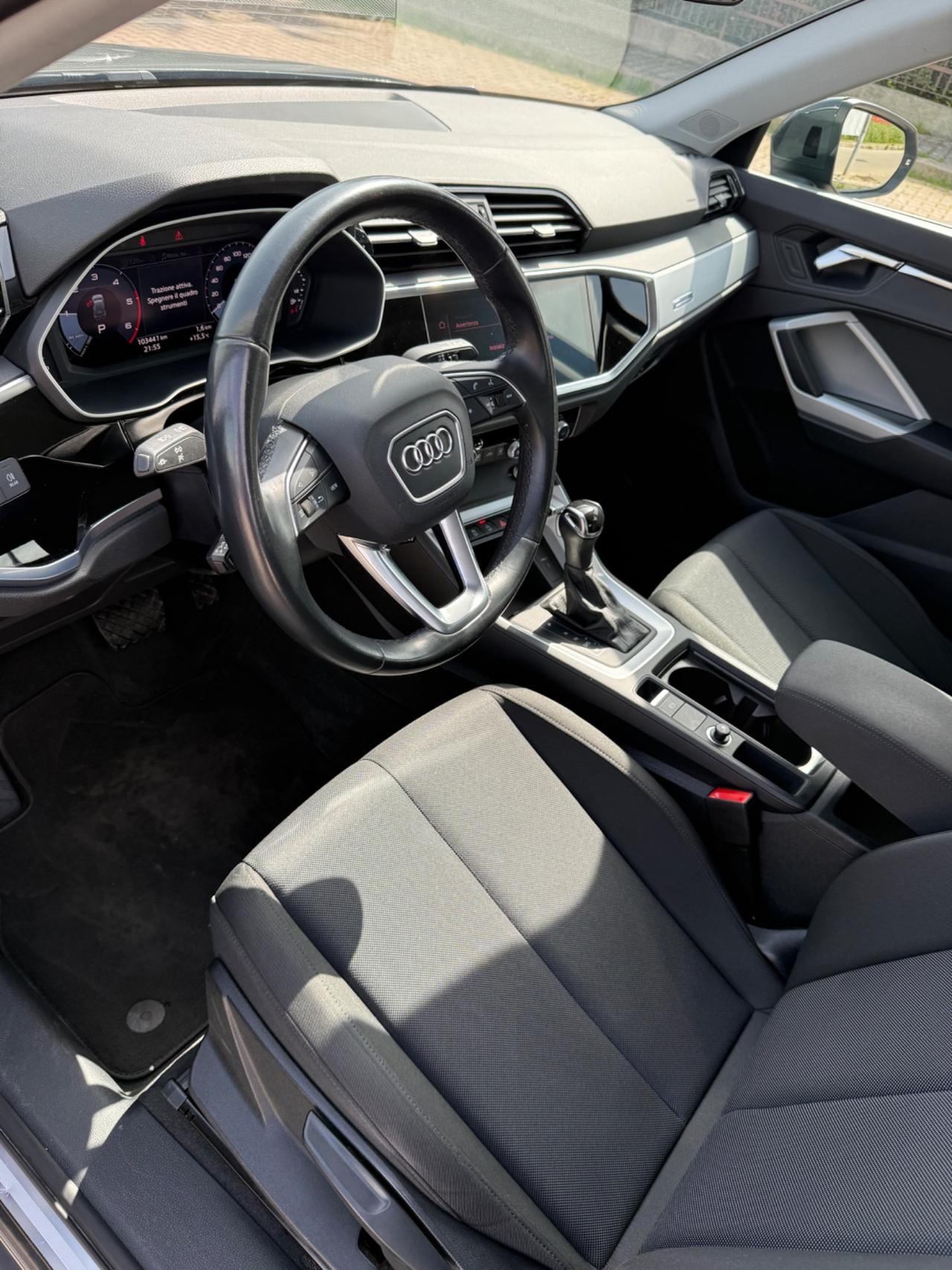 Audi Q3 35 TDI S tronic Business Advanced