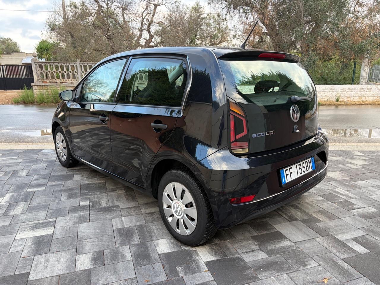 Volkswagen UP 1.0 benz/metano 5p.