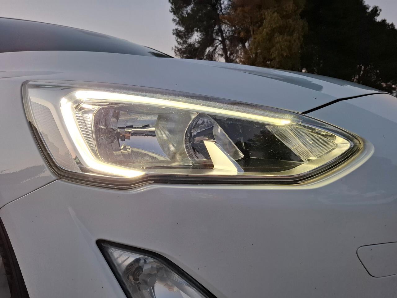 Ford Focus 1.5-120 CV autom.SW *TELECAMERA*NAVI