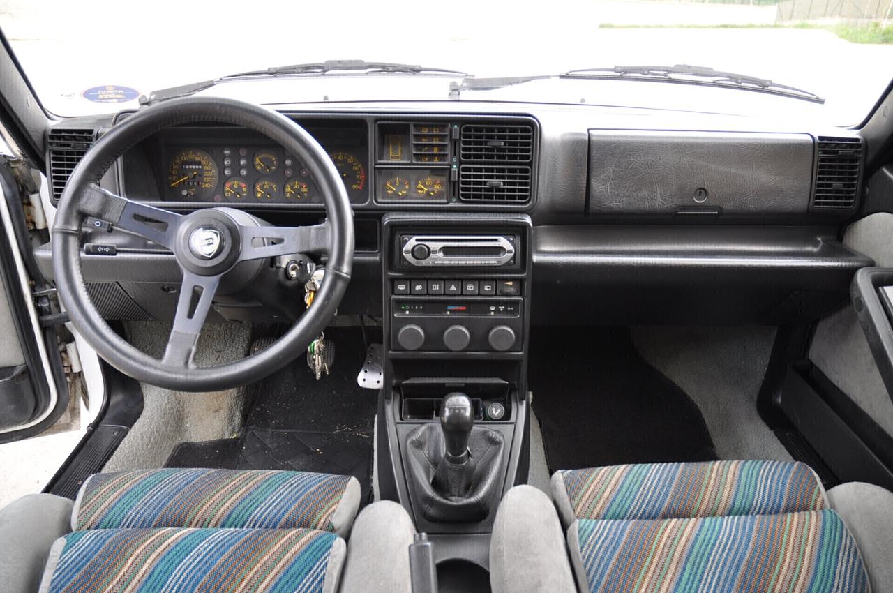 Lancia Delta 2.0i.e. turbo HF integrale 8V (ASI TARGA ORO)