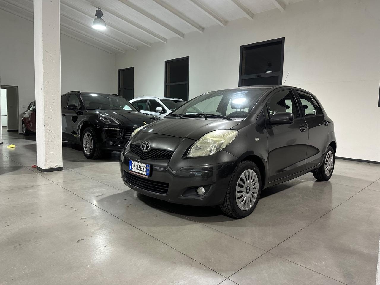Toyota Yaris 1.3 5 porte Sol