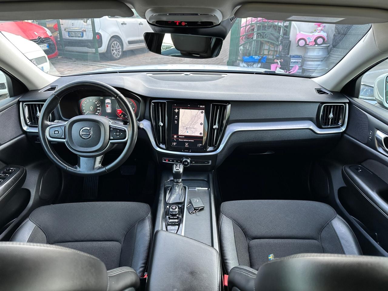 Volvo V60 D4 Geartronic R-design