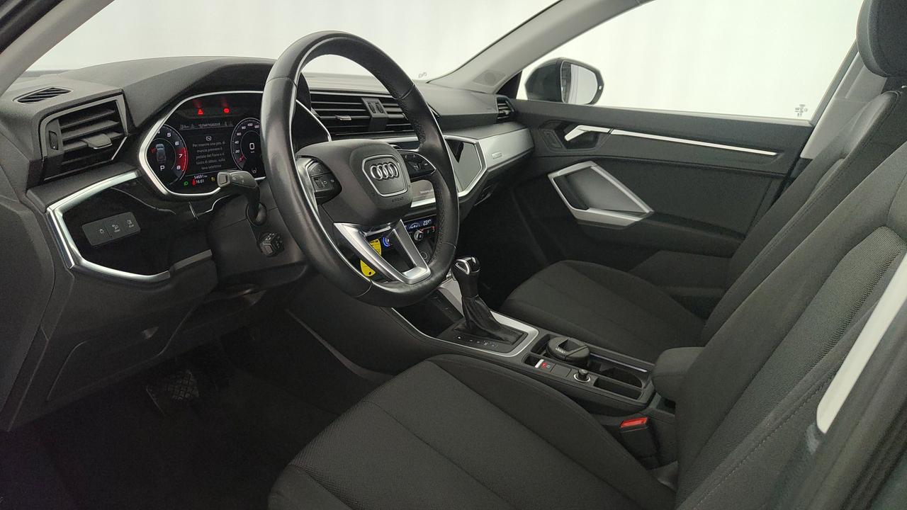 AUDI Q3 II 2018 - Q3 35 1.5 tfsi Business s-tronic