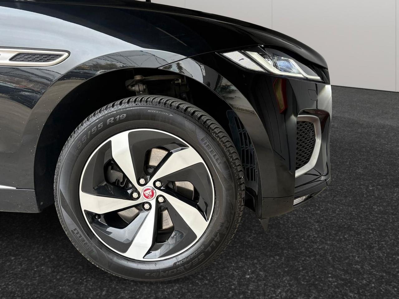 Jaguar F-Pace 2.0 D 204 CV AWD aut. R-Dynamic SE