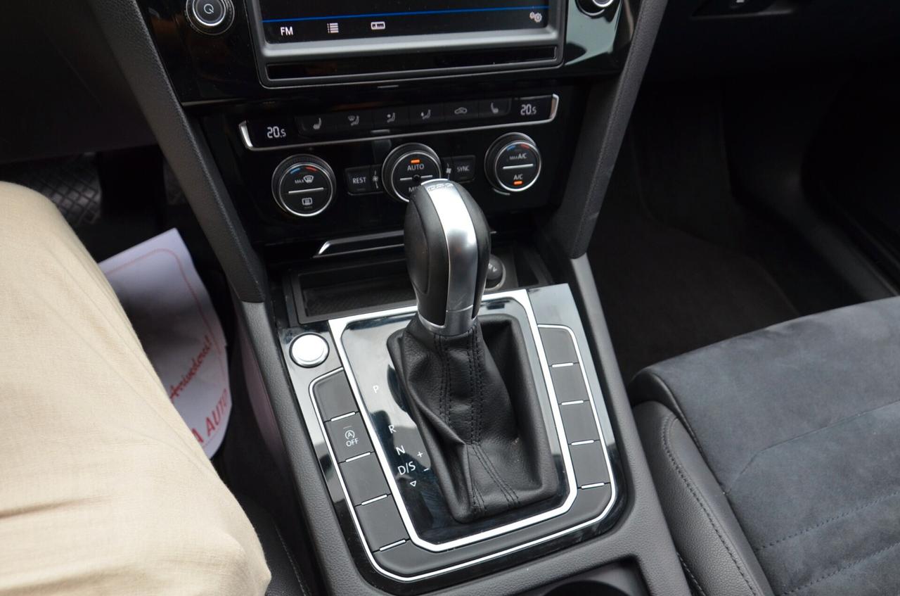 Volkswagen Passat Variant 2.0 TDI DSG Highline BlueMotion Technology