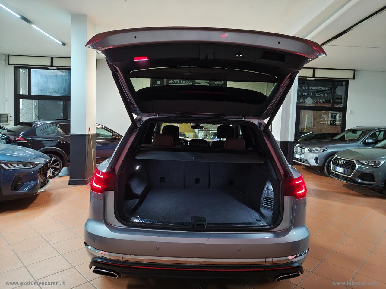 VOLKSWAGEN Touareg 3.0 TDI