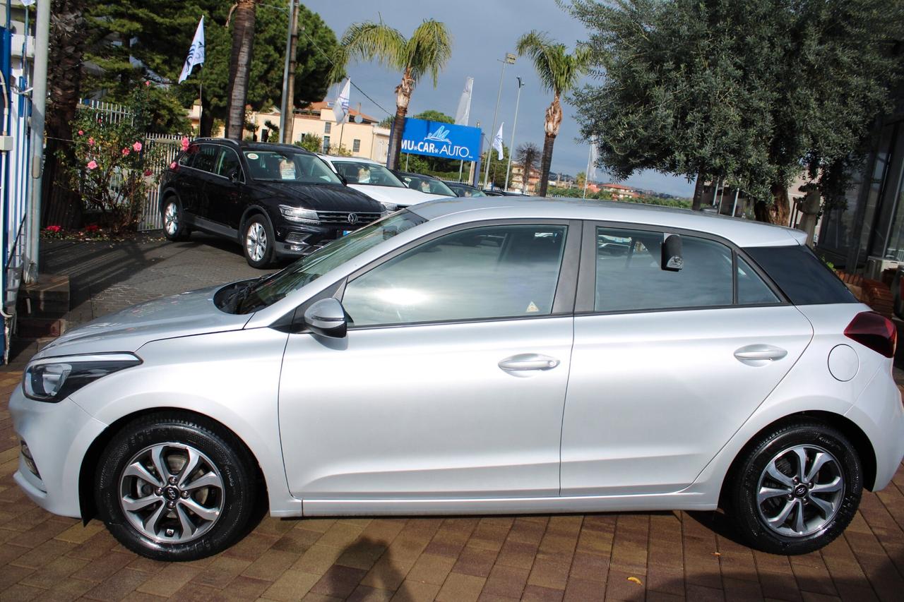 Hyundai i20 1.2 5 porte Tech