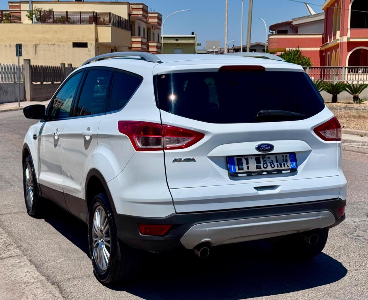 Ford Kuga 2.0 TDCI 140 CV 4WD Powershift Business