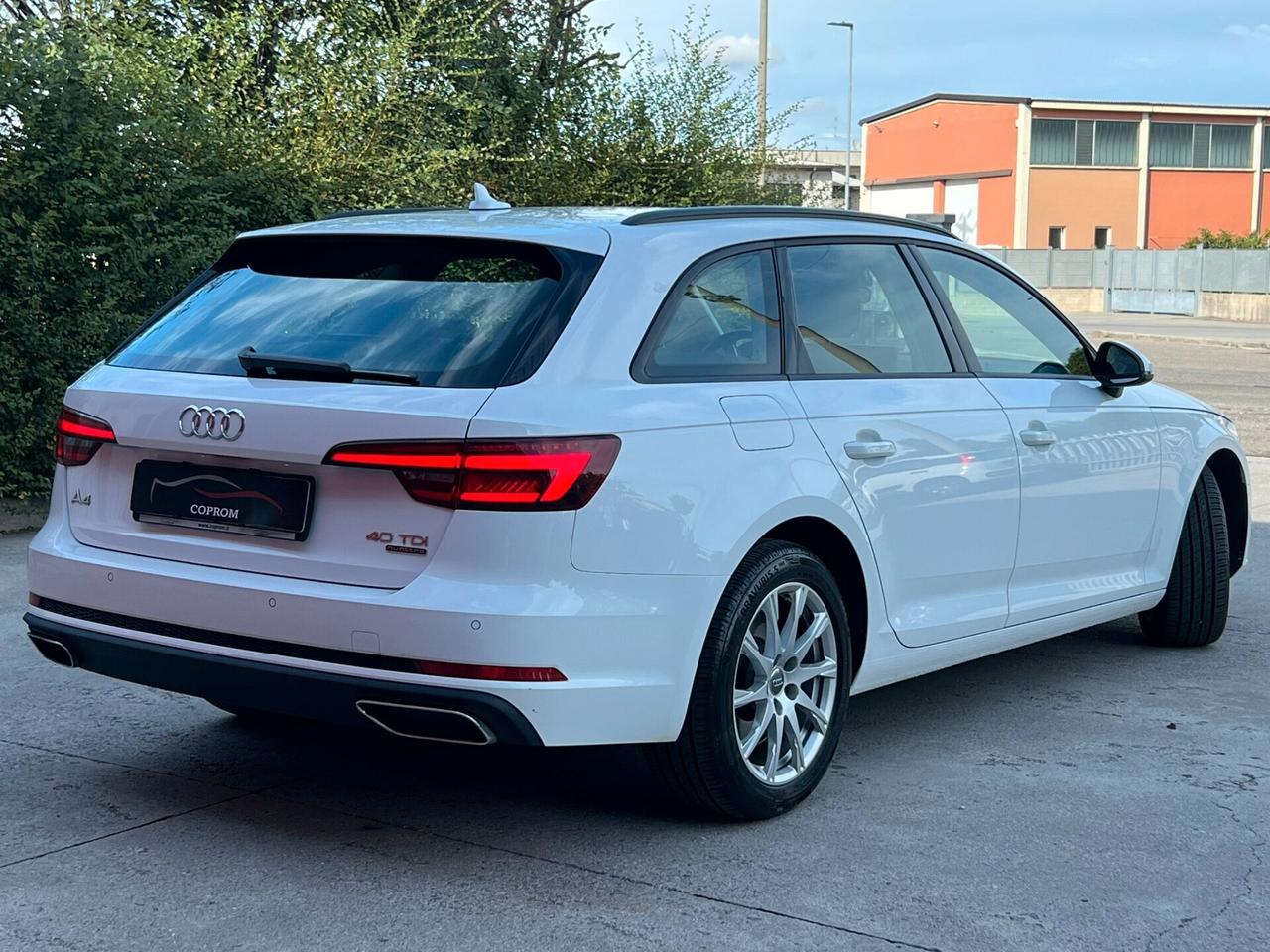 Audi A4 40 2.0 TDI S-TRONIC 190 CV QUATTRO- 2019