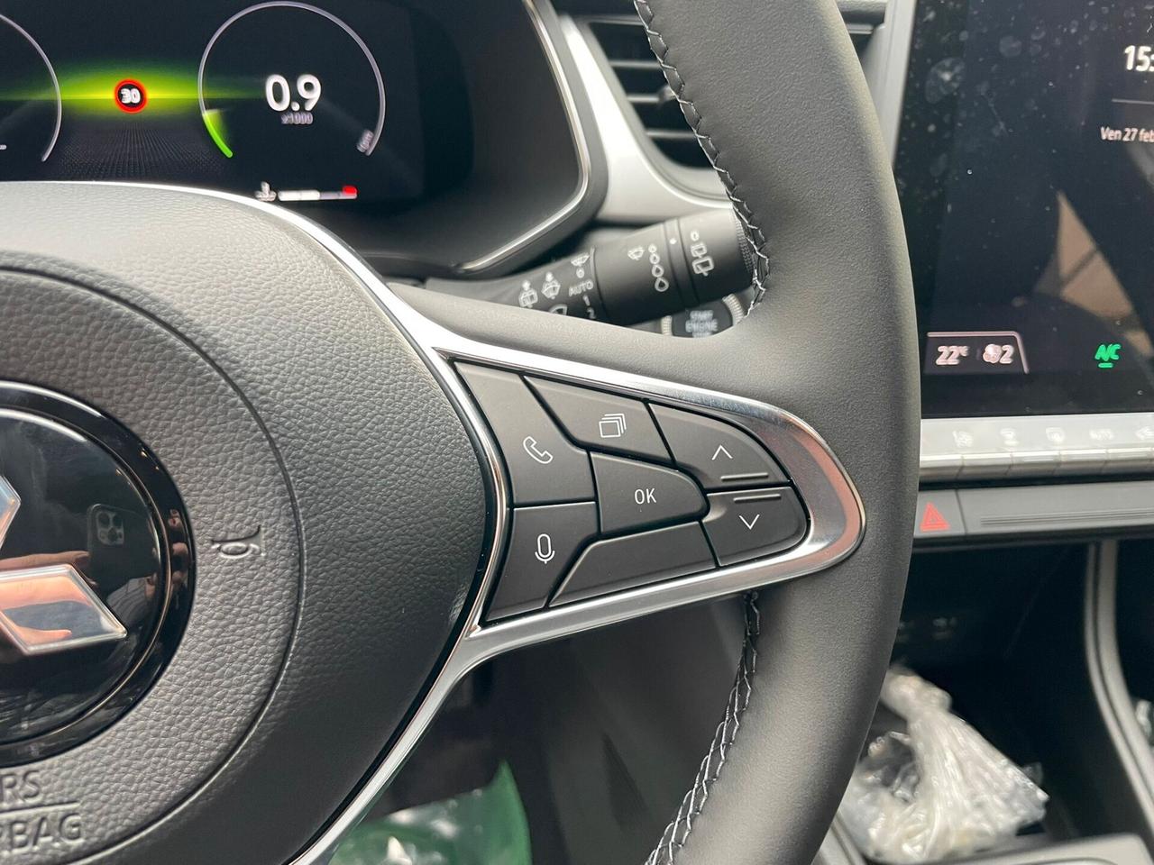 Renault Captur MITSUBISHI ASX 1.0 INVITE PLUS ECO-G