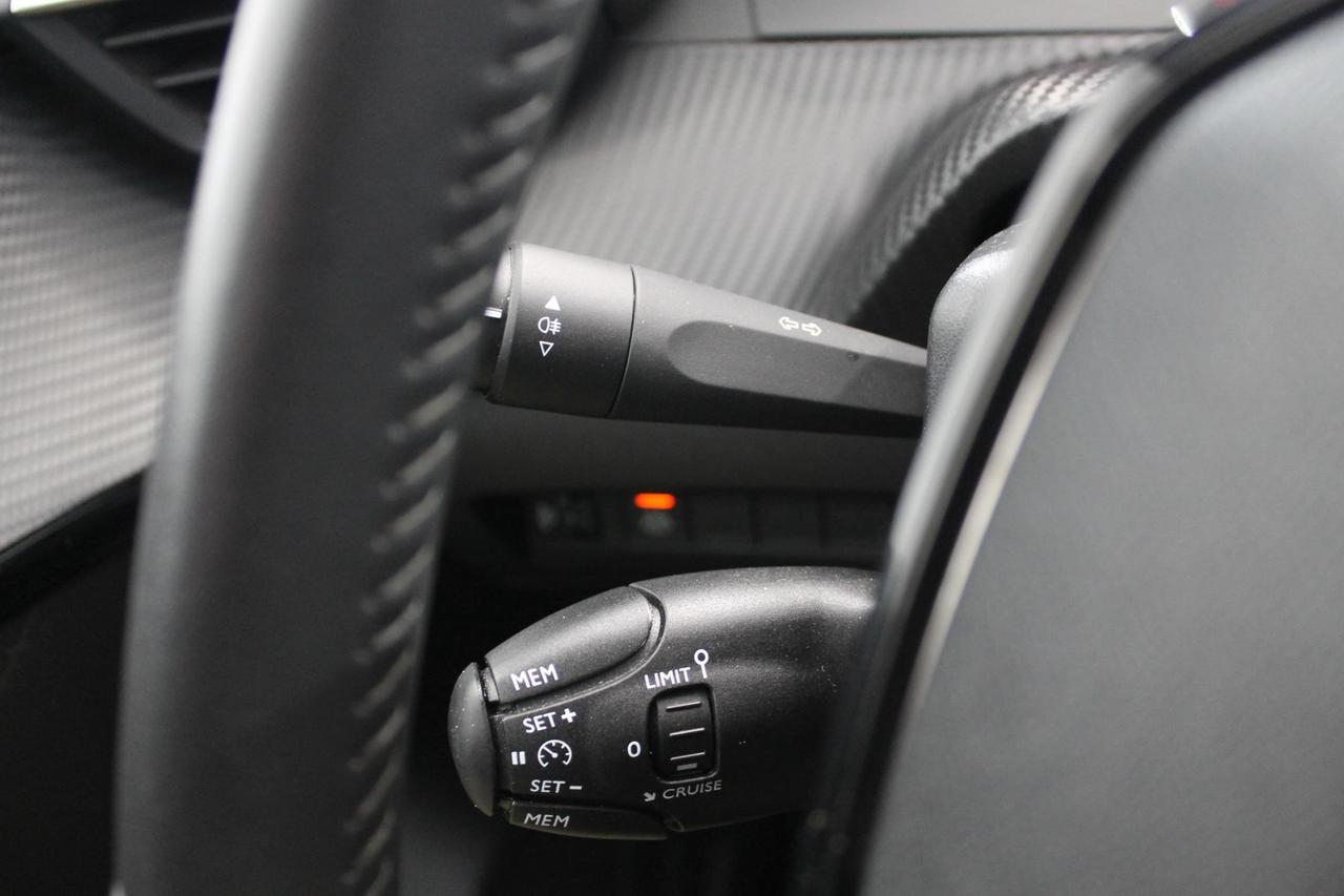 Peugeot 208 1.2 Puretech ALLURE 100 Cv.