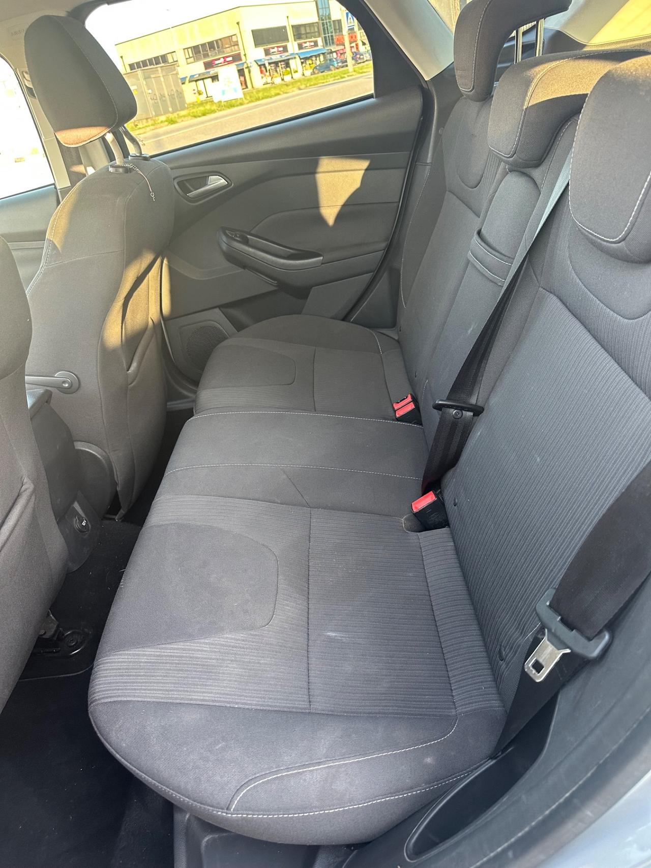 Ford Focus 1.6 (100CV) 5p. Titanium