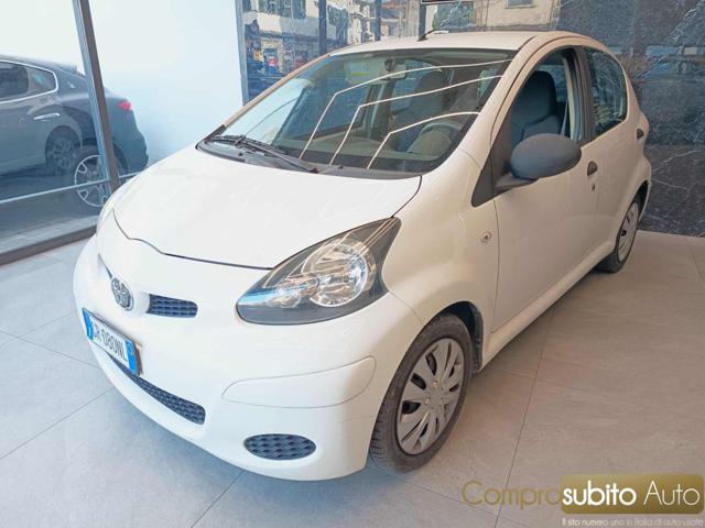 TOYOTA Aygo 1.0 12V VVT-i 5 porte Lounge