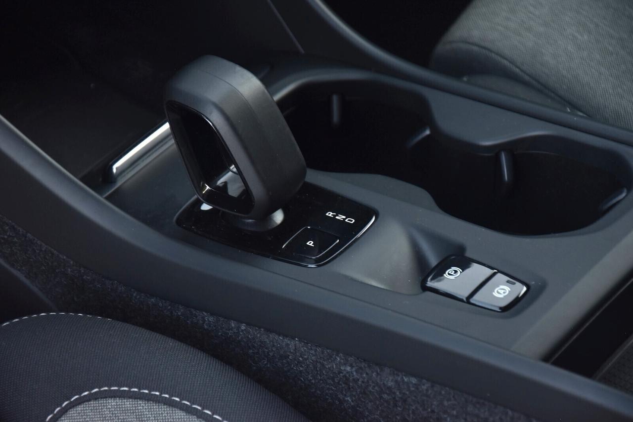 Volvo XC40 T4 Recharge Plug-in Hybrid Core
