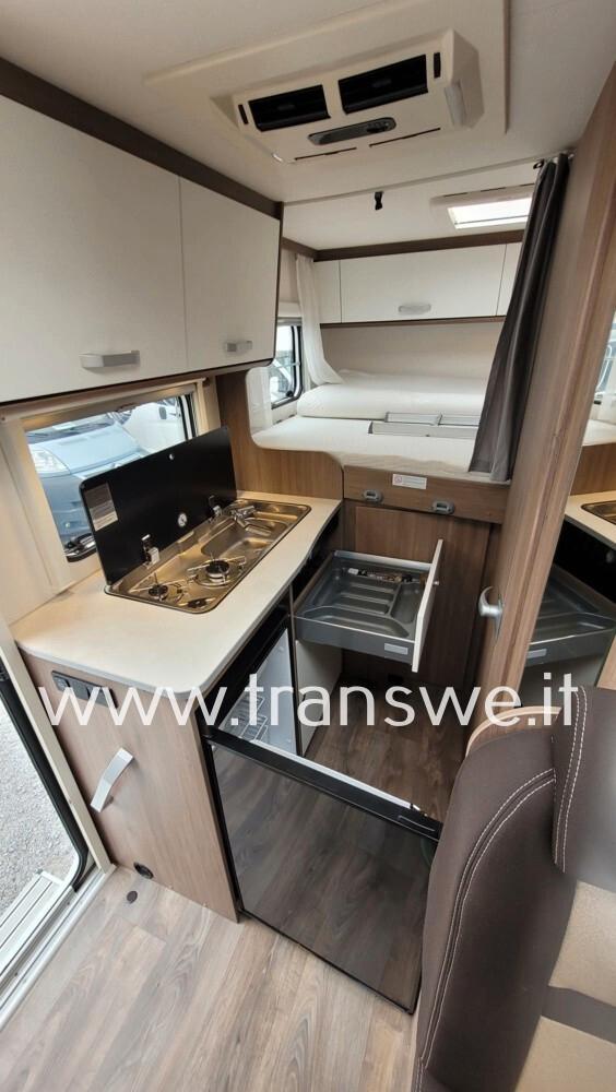 Carado V132 Semintegrale compatto