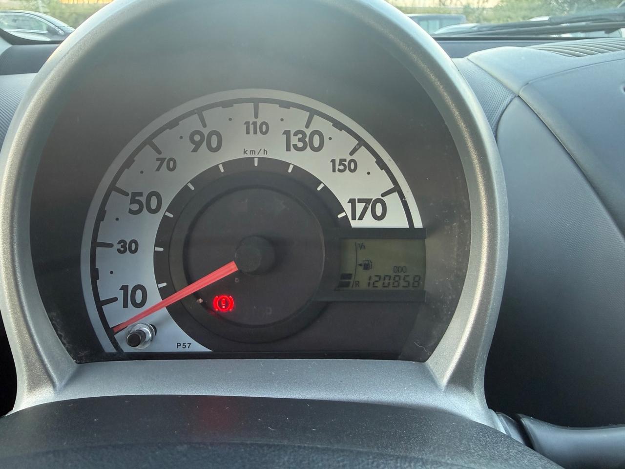 Toyota Aygo 1.0 12V VVT-i 5 porte Deep Ocean Connect