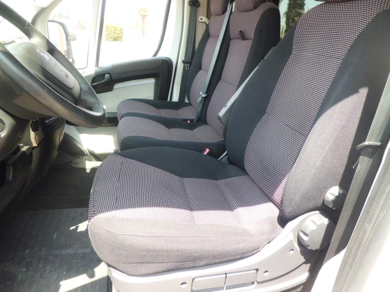 Peugeot Boxer 330 2.2 HDi/130CV FAP PC-TN Combi Premium-9 POSTI/POLTRONE SINGOLE CLIMA POSTERIORE