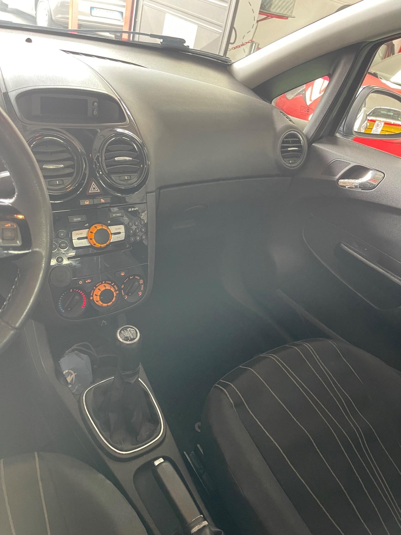 Opel Corsa 1.2 GPL Neopatentati PERMUTE RATE
