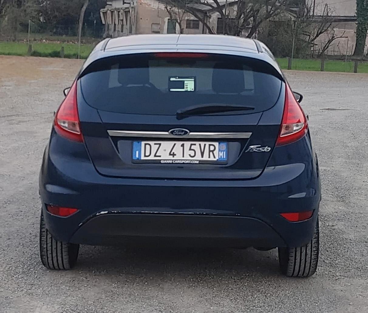 Ford Fiesta 1.4 5 porte Bz.- GPL Titanium
