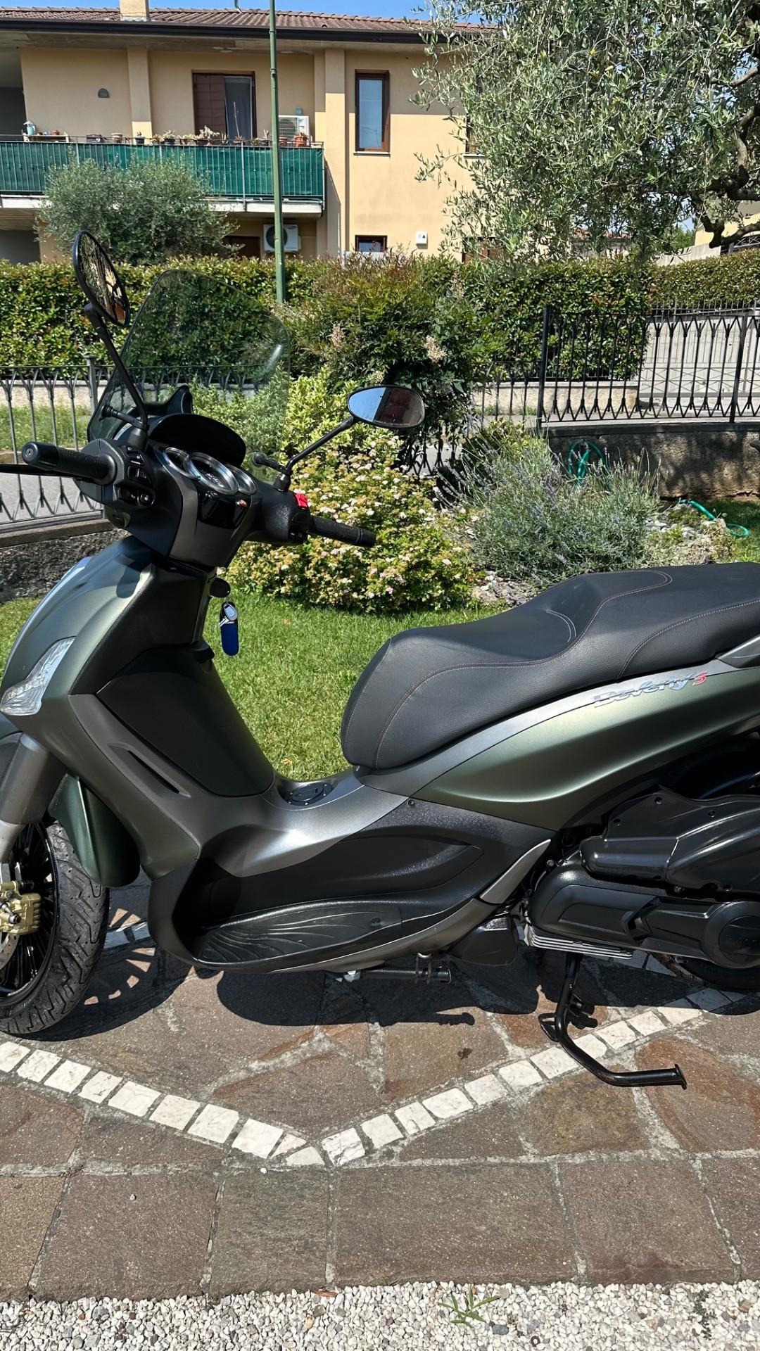 Piaggio Beverly 300 i.e. S