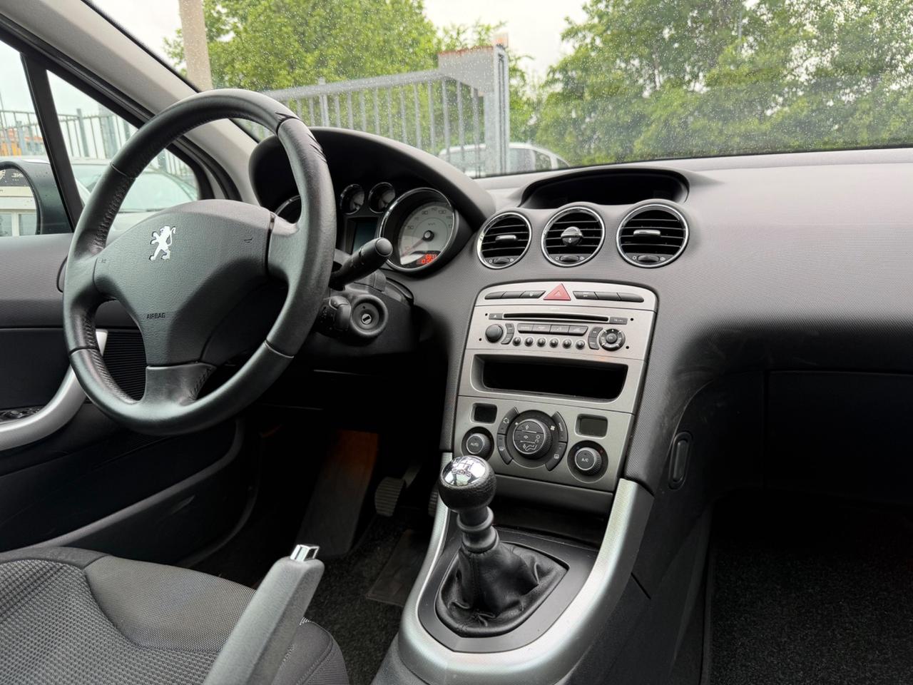 Peugeot 308 1.6 HDi 110CV 5p. Premium (6 Marce)