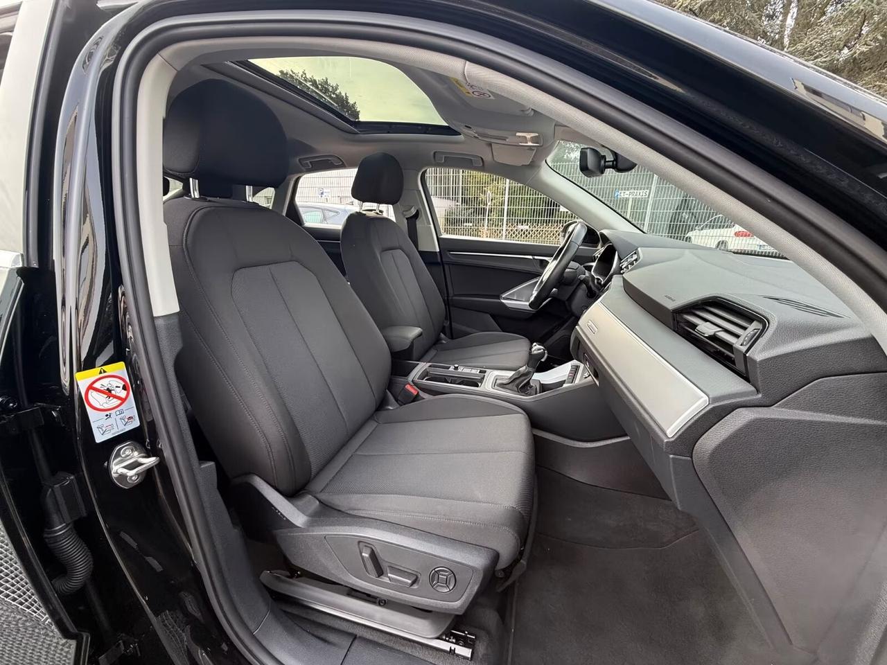 Audi Q3 Sportback 35 2.0 tdi S line edition s-tronic