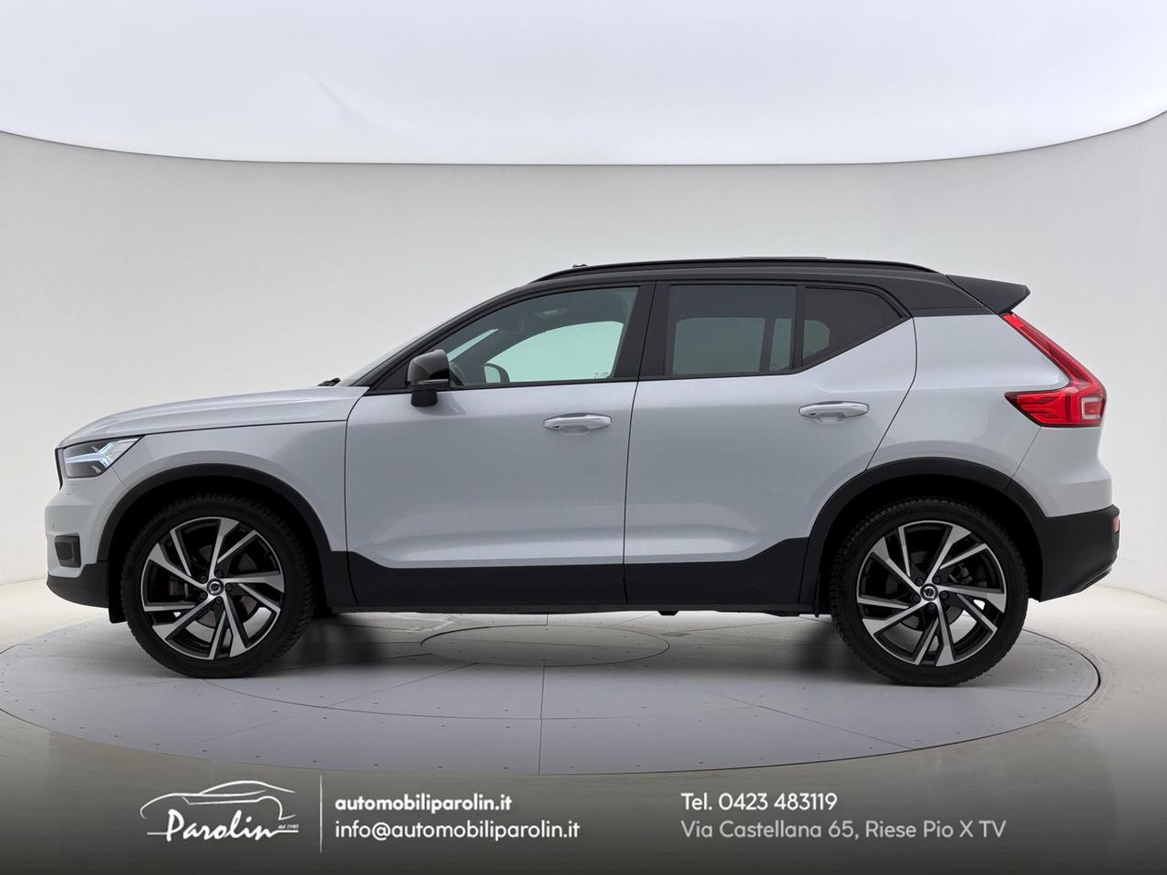 Volvo XC40 2.0 b5 R-design awd auto Tetto-Pelle-360°