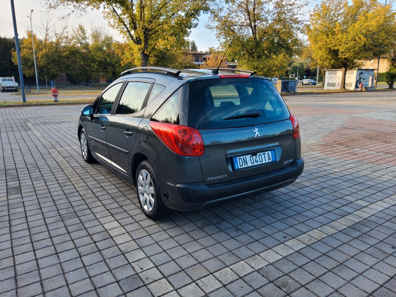 Peugeot 207 1.4 VTI GPL 95CV