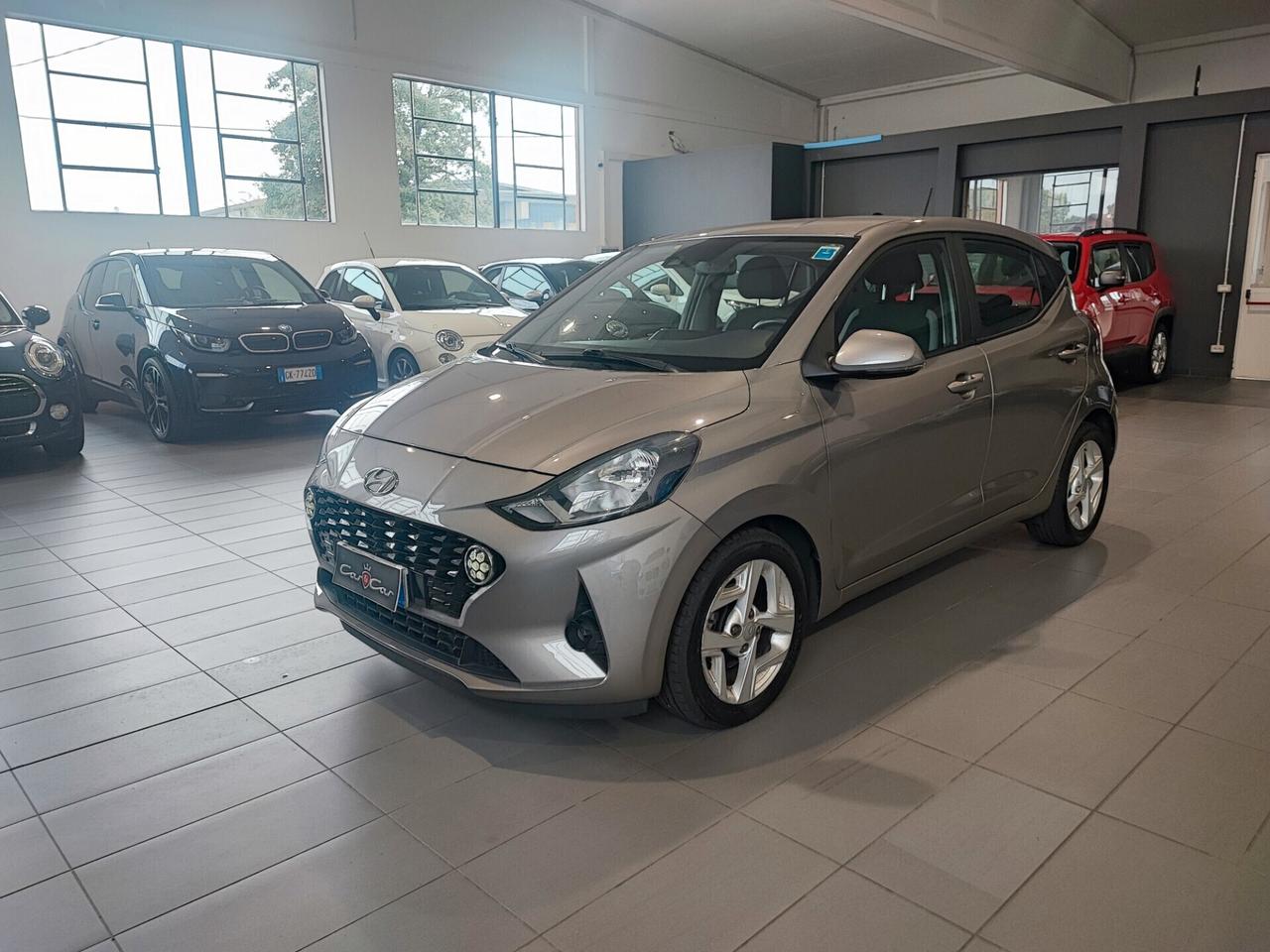 Hyundai i10 1.0 Prime • Navi 8” • CarPlay • Cerchi 16” • LED