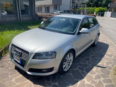 Audi A3 1.6 TDI 105 CV CR Attraction