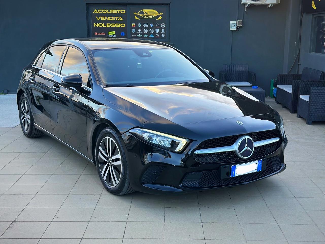 Mercedes-benz A 180 A 180 d Automatic Sport Motore con 15.000 km Garanzia 12 Mesi