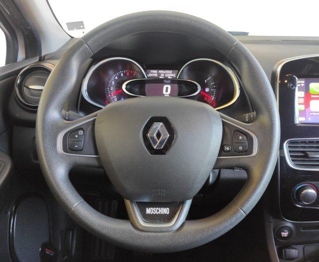 RENAULT Clio TCe 12V 75 CV 5 porte Moschino Zen NEOPATENTATI