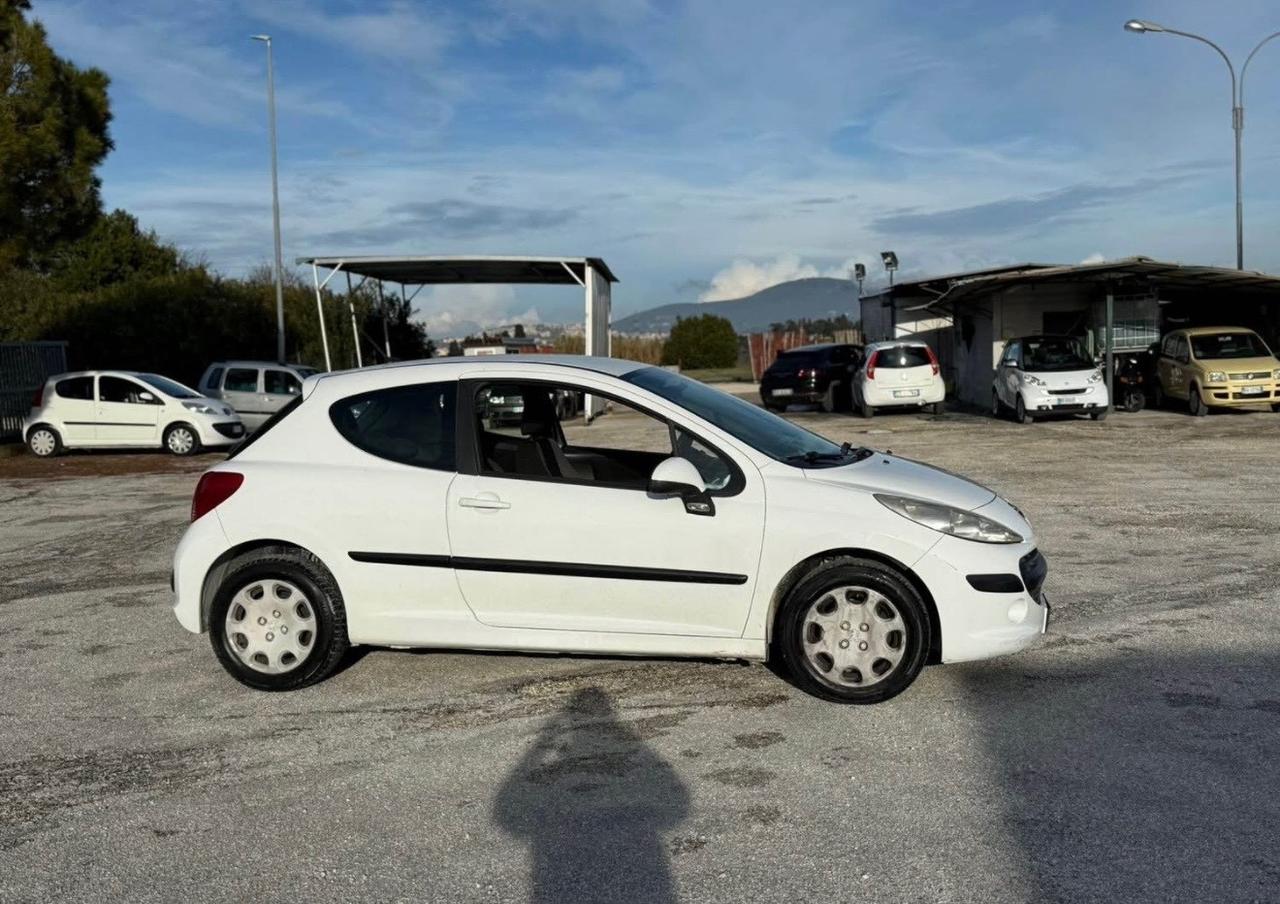 Peugeot 207 1.4 Benzina 75cavalli NEOPATENTATI