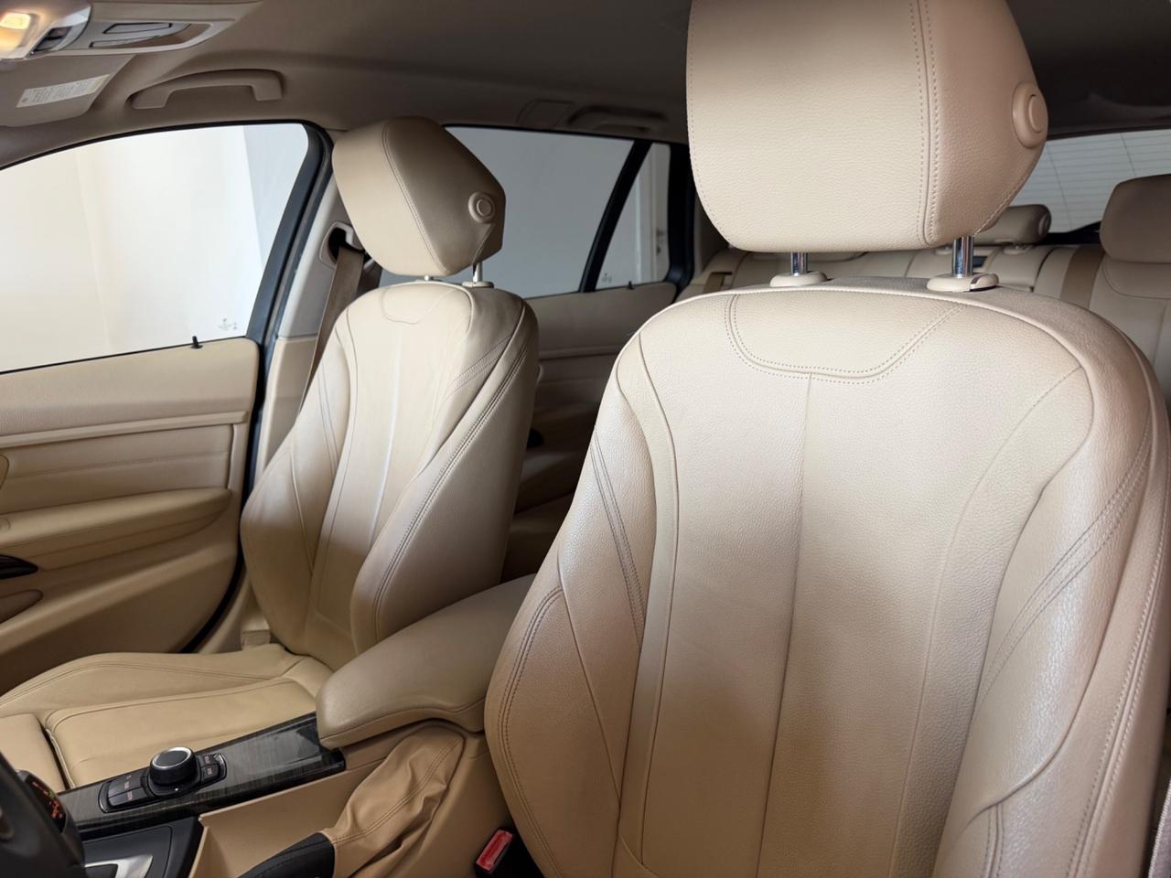 Bmw 318 318d Touring LUXURY aut.