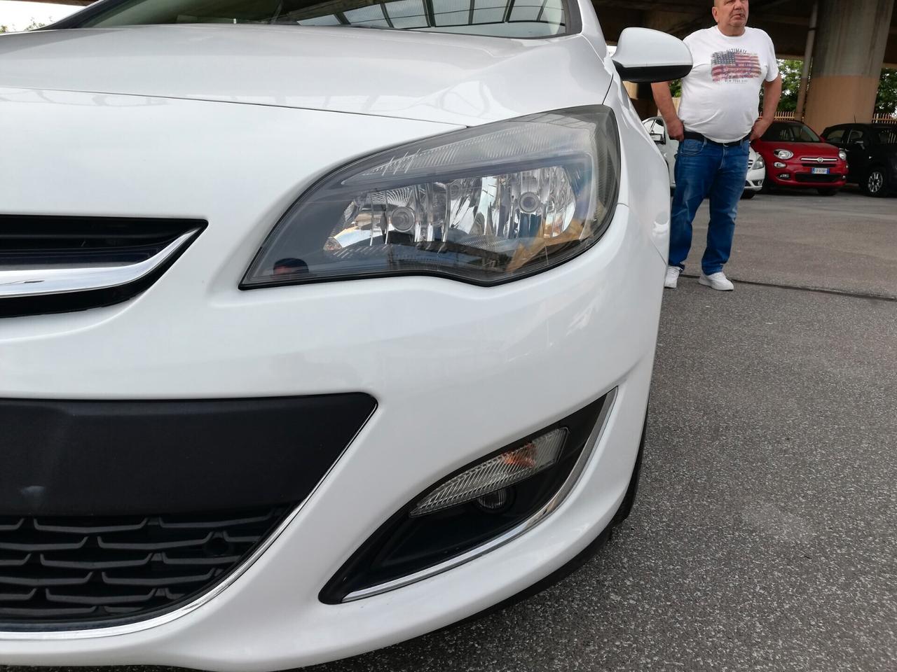 Opel Astra 1.4 Turbo 140CV 5 porte GPL Tech Cosmo