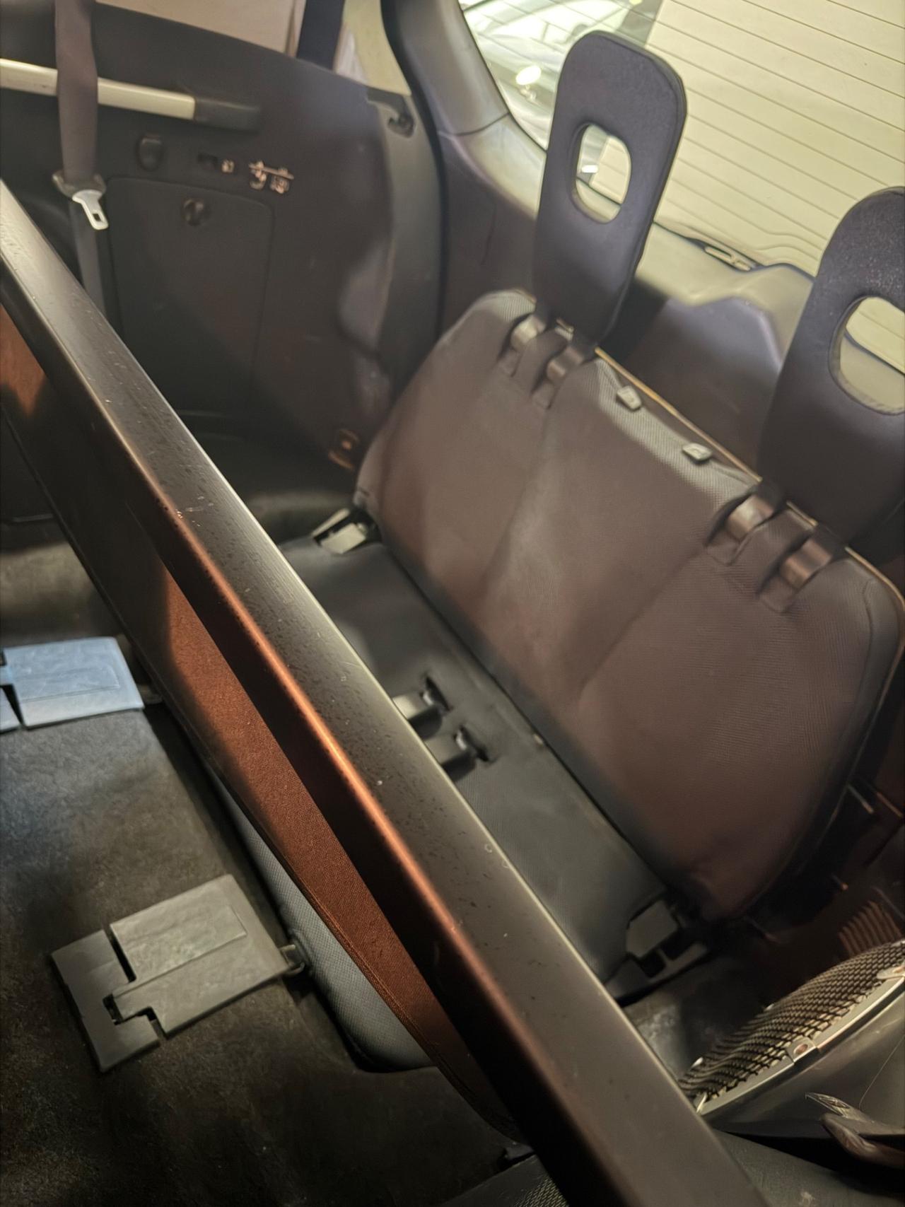 Mitsubishi Outlander 2.0 DI-D Instyle 7 p.ti DPF