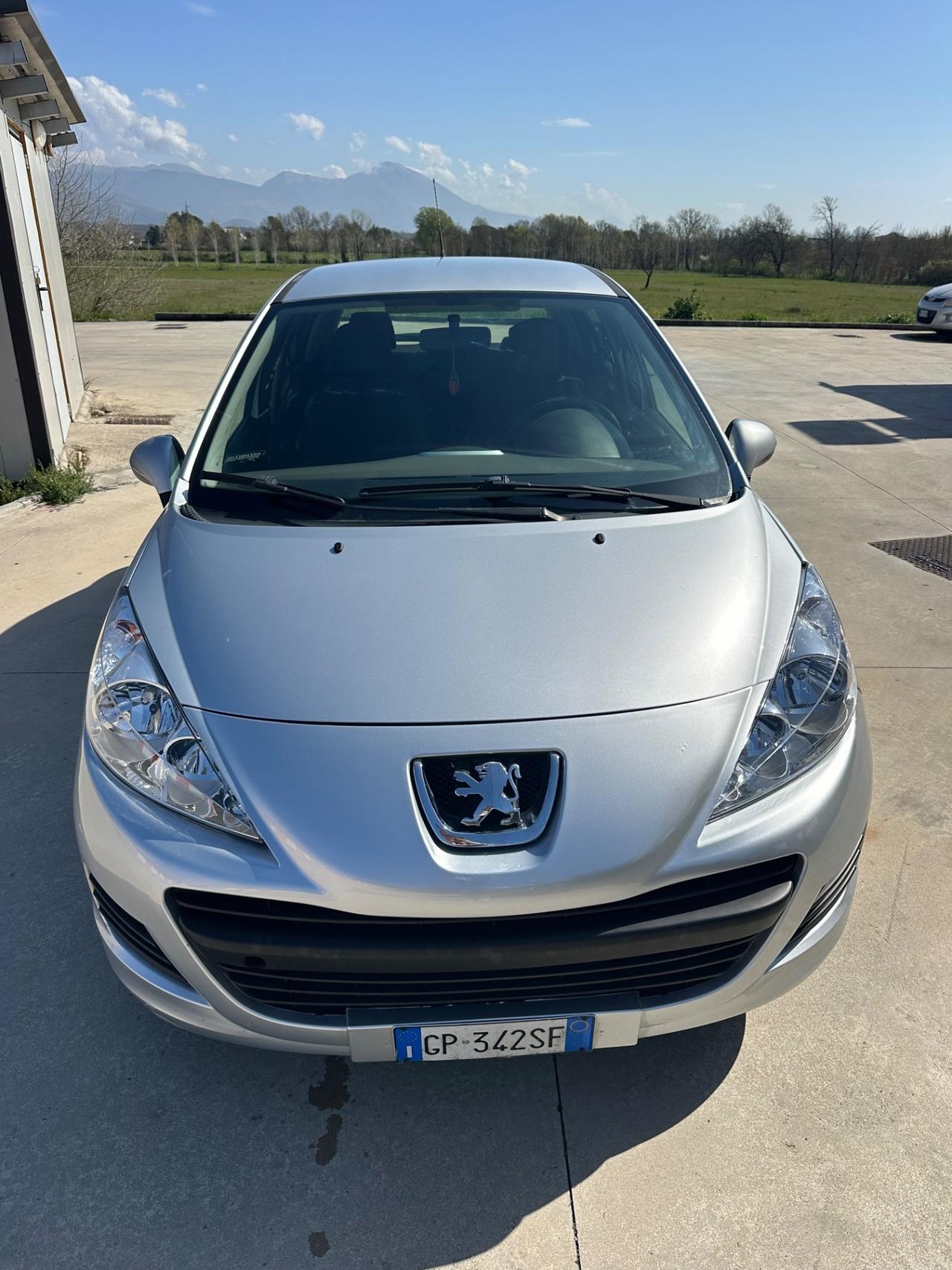 Peugeot 207 1.4 HDi 70CV