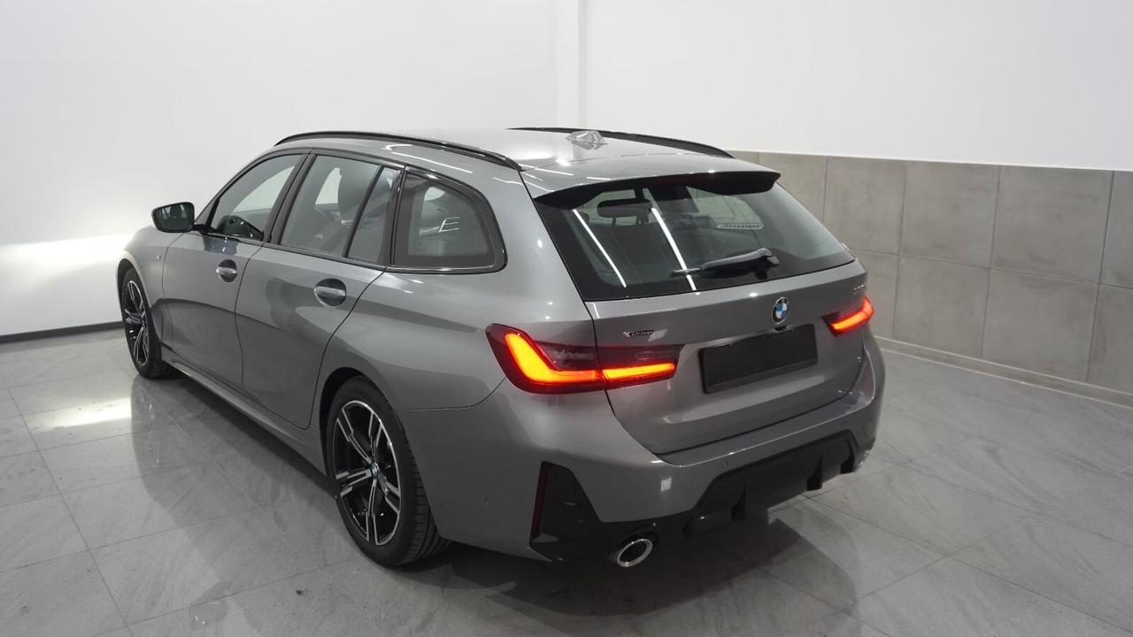 Bmw 330i xDrive Touring Msport ufficiale Bmw