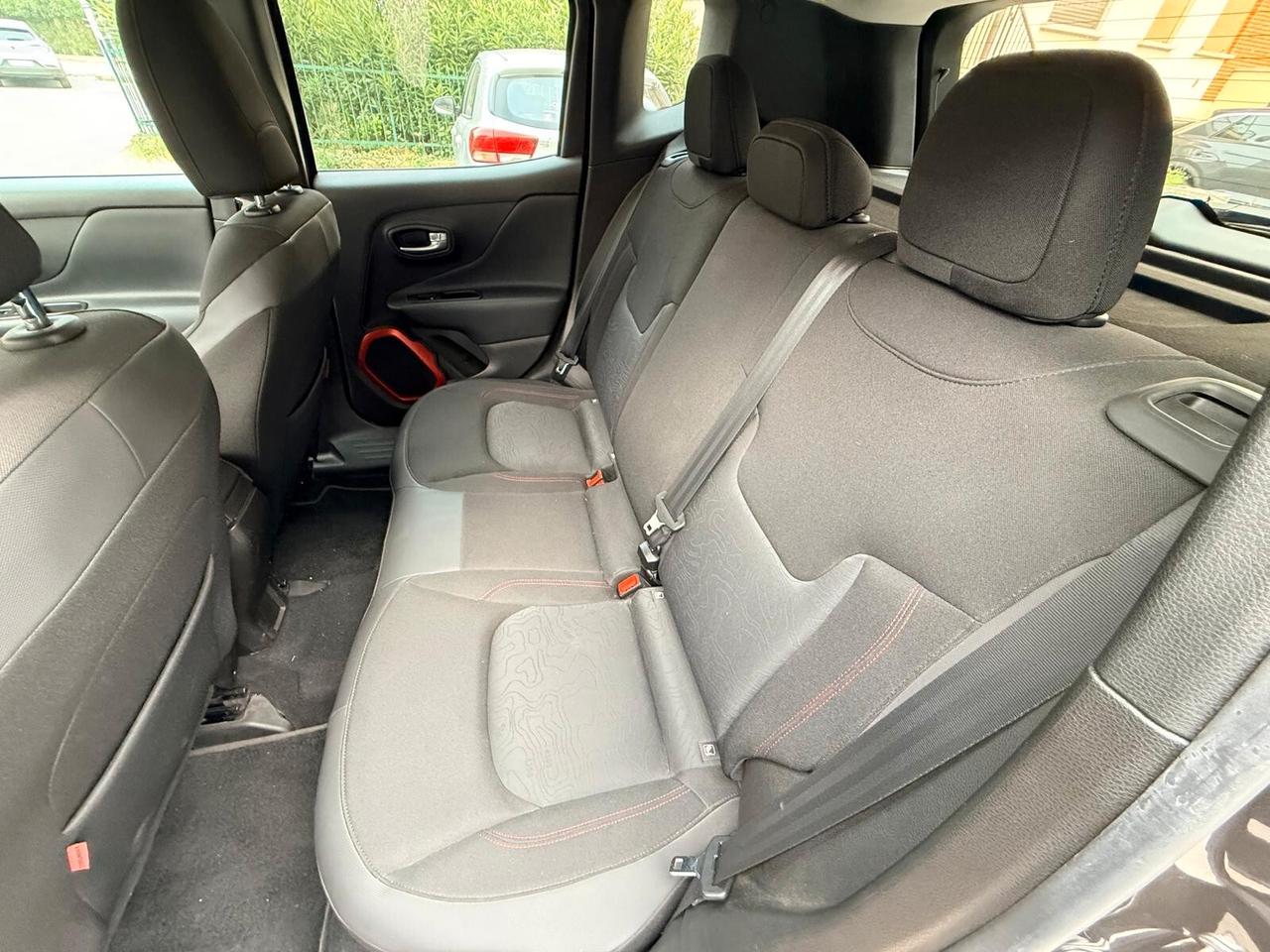 Jeep Renegade 2.0 Mjt 170CV 4WD Active Drive Low Trailhawk