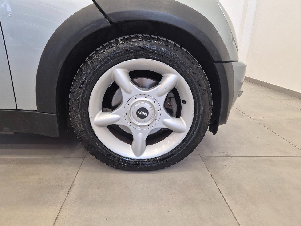 Mini Cooper 1.6 3 p. - NEOPATENTATI