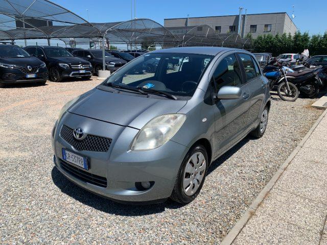 TOYOTA Yaris 1.3 5 porte Sol