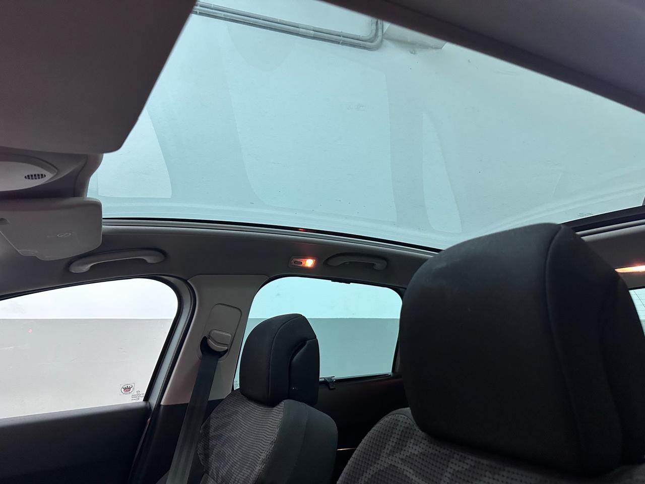 Peugeot 3008 1.6 e-HDi 112CV cambio robotizzato Stop&Start Access