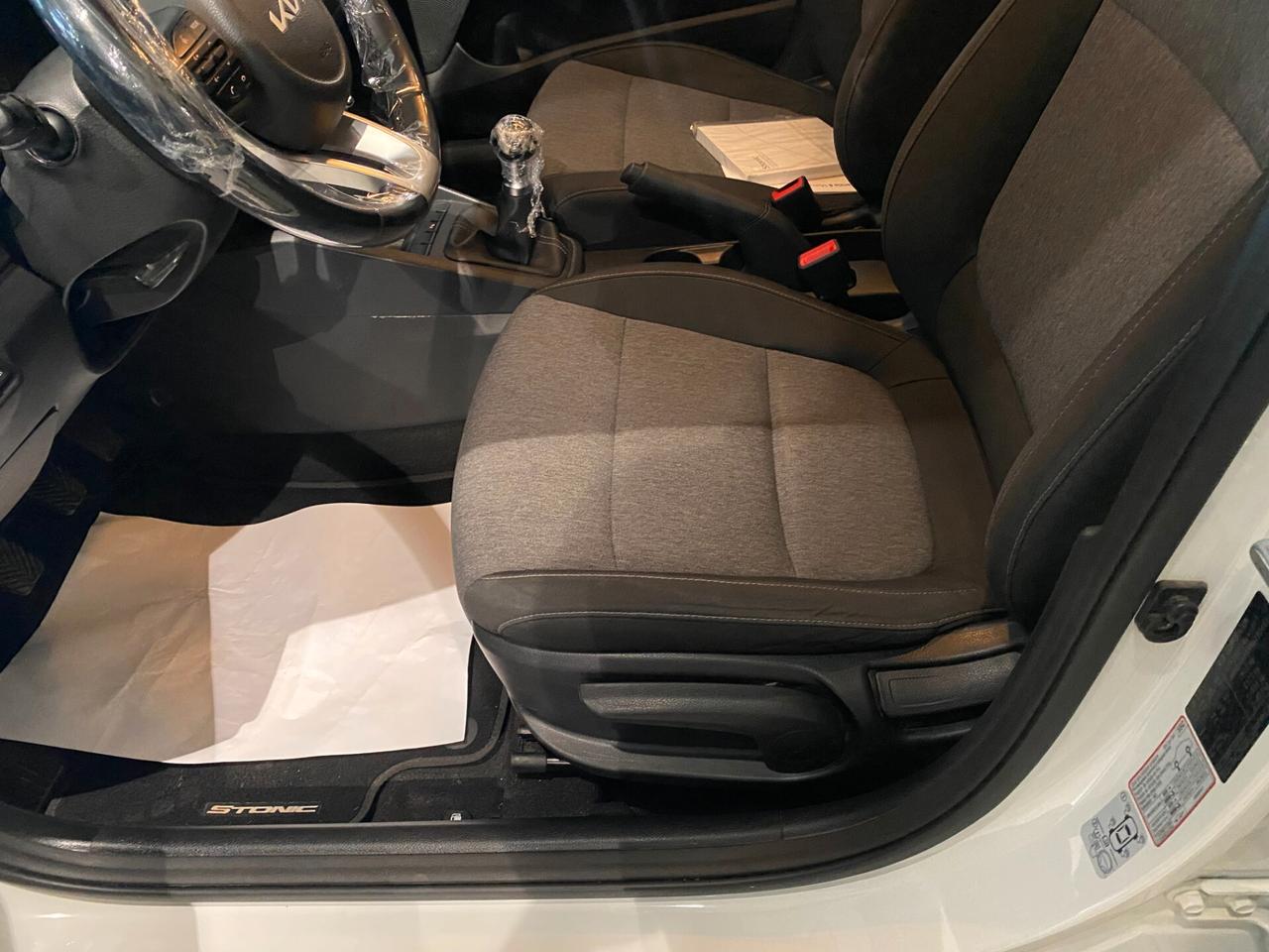 Kia Stonic 1.2 DPI Urban NEOPATENTATI